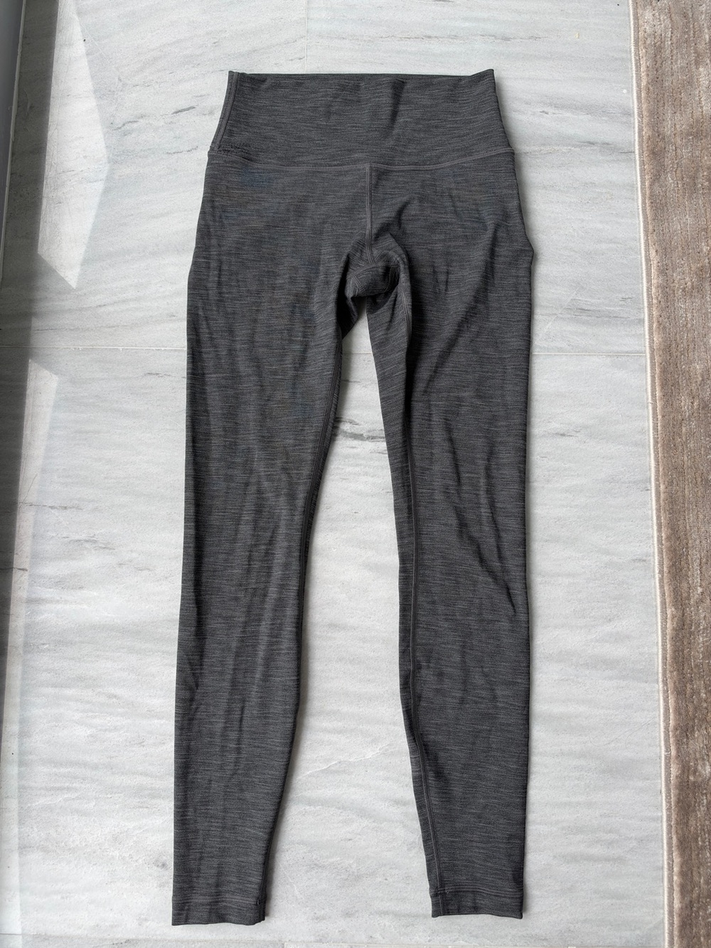 Lululemon Size 6 High Waist Grey Leggings